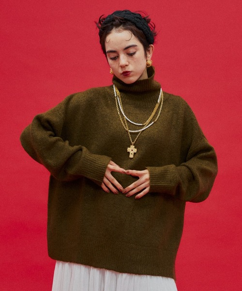 manana suerte（マニャーナスエルテ）の「オーバールーズタートルネックニット（ニット/セーター・レディース・パープル/ブラック/アイボリー/カーキ/グレー・FREE）」の18枚目の写真