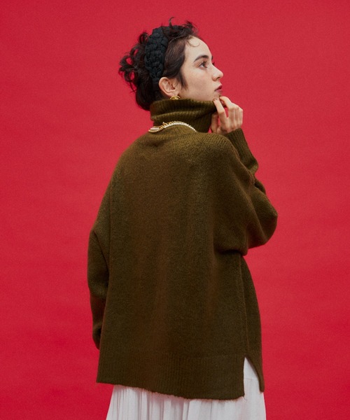 manana suerte（マニャーナスエルテ）の「オーバールーズタートルネックニット（ニット/セーター・レディース・パープル/ブラック/アイボリー/カーキ/グレー・FREE）」の22枚目の写真