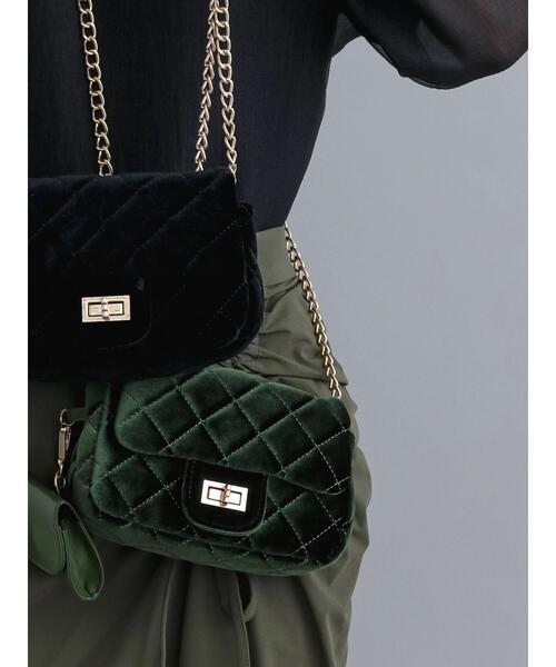 Te chichi(テチチ)の「キルティングチェーンバッグ(ハンドバッグ・レディース・グリーン/ゴールド/ブラック・F)」の3枚目の写真