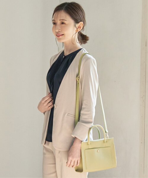 ikka(イッカ)の「GOKU楽 PU2WAYトートショルダーバッグ(ショルダーバッグ・レディース・グリーン/ベージュ/マスタード/ブラック/グレー/オフホワイト/ライム・FREE)」の11枚目の写真