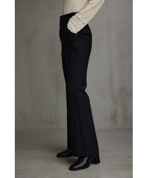 AZUL by moussy(アズールバイマウジー)の「カットジョーゼットフレアパンツ(その他パンツ・レディース・ブラック/ライトベージュ・SMALL/MEDIUM)」の3枚目の写真