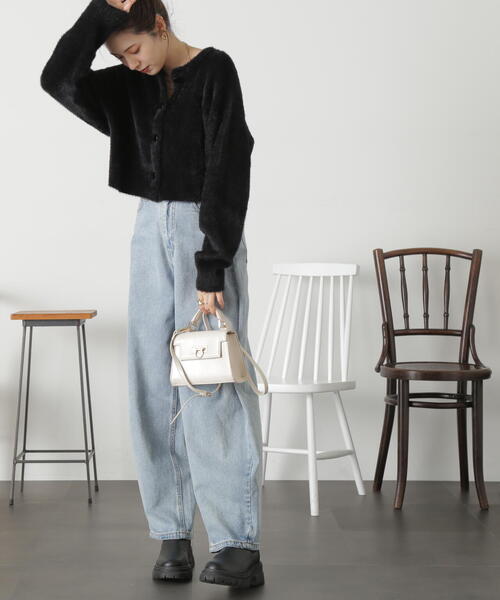 FREE'S MART（フリーズマート）の「◆前後２ＷＡＹショートシャギーショート丈ニット（カーディガン/ボレロ・レディース・ブルー/ブラック/ホワイト/ピンク・FREE）」の10枚目の写真