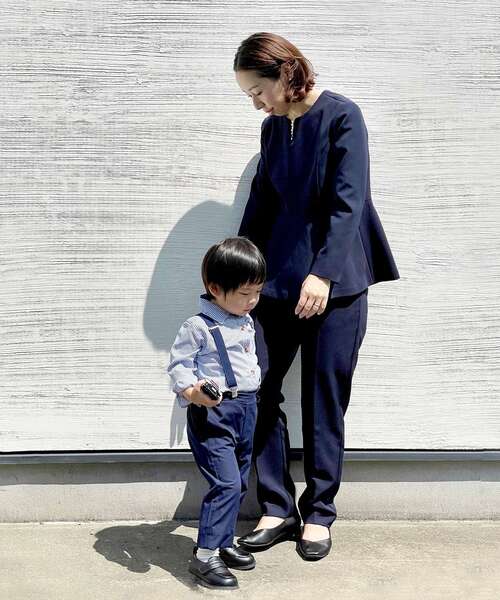 OPAQUE.CLIP（オペークドットクリップ）の「◆≪オケージョン／セットアップ対応≫ パール調ボタン付きペプラムブラウス【洗濯機洗い可／イージケア】（シャツ/ブラウス・レディース・ライトベージュ/ブルー系その他・40/38/42/36）」の3枚目の写真