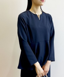 OPAQUE.CLIP | ≪オケージョン／セットアップ対応≫ パール調ボタン付きペプラムブラウス【洗濯機洗い可／イージケア】(シャツ/ブラウス)