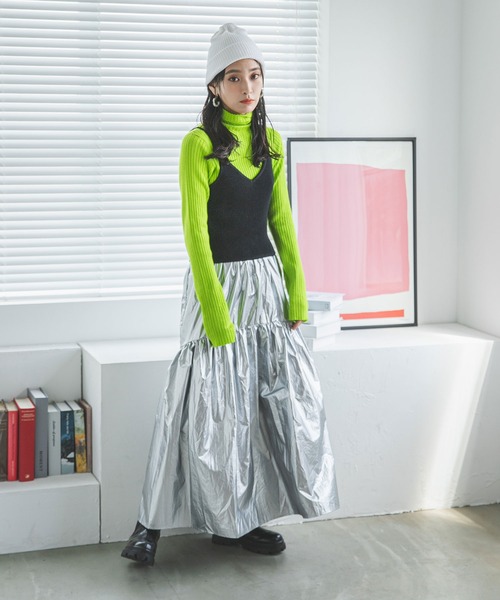 bohmal（ボマール）の「リバーシブルニットキャミビスチェ（キャミソール・レディース・レッド/アイボリー/ブラック・FREE）」の4枚目の写真