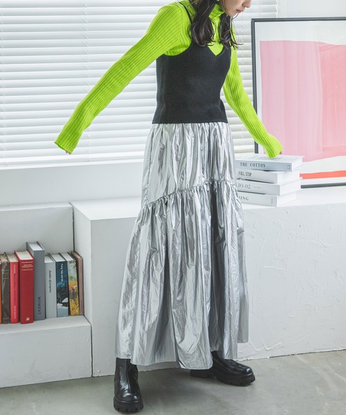 bohmal（ボマール）の「リバーシブルニットキャミビスチェ（キャミソール・レディース・レッド/アイボリー/ブラック・FREE）」の7枚目の写真