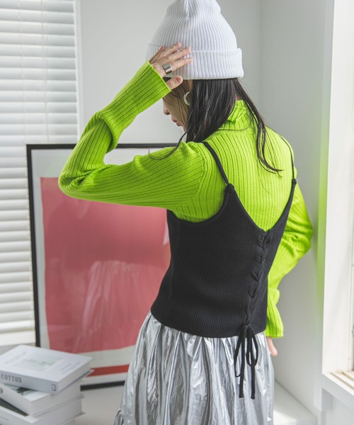 bohmal（ボマール）の「リバーシブルニットキャミビスチェ（キャミソール・レディース・レッド/アイボリー/ブラック・FREE）」の9枚目の写真