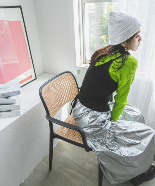 bohmal（ボマール）の「リバーシブルニットキャミビスチェ（キャミソール・レディース・レッド/アイボリー/ブラック・FREE）」の11枚目の写真