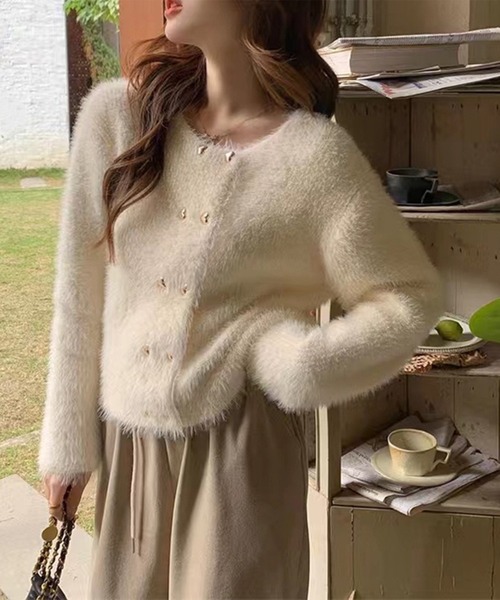 leune（ルネ）の「ハートボタンシャギーニットカーディガン