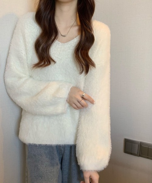 Chaco closet(チャコ クローゼット)の「Vネックルーズシルエットシャギーニットプルオーバー(ニット/セーター・レディース・ベージュ/ピンク/スモークピンク/ホワイト/カーキ・FREE)」の9枚目の写真