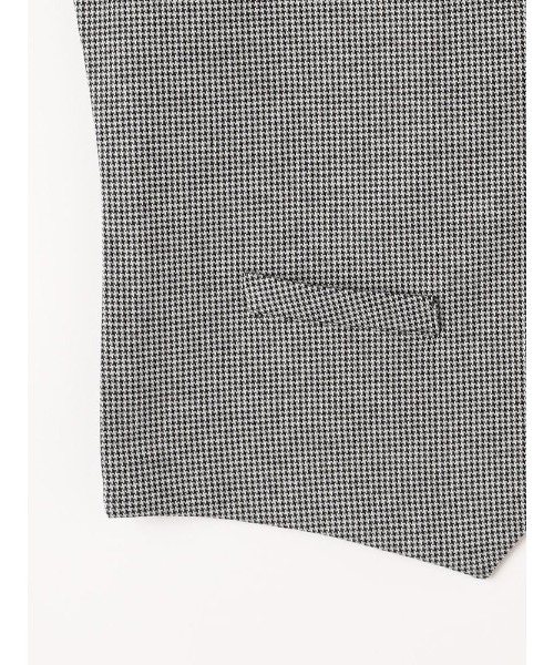 Perfect Suit FActory（パーフェクトスーツファクトリー）の「TRANS CONTINENTS　フロントクラシック　ニットジレ　千鳥　グレー/クロシロ（ベスト・メンズ・チャコールグレー/ブラック×ホワイト・L/M/LL）」の7枚目の写真