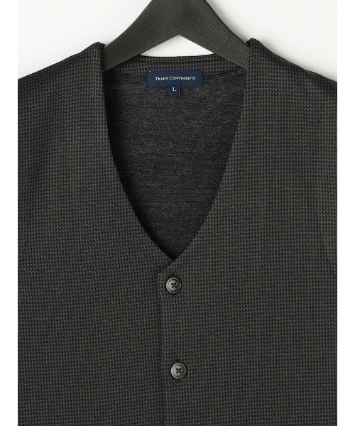 Perfect Suit FActory（パーフェクトスーツファクトリー）の「TRANS CONTINENTS　フロントクラシック　ニットジレ　千鳥　グレー/クロシロ（ベスト・メンズ・チャコールグレー/ブラック×ホワイト・L/M/LL）」の10枚目の写真