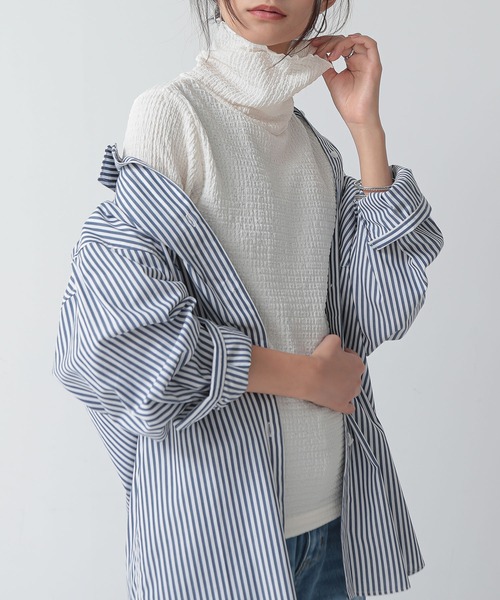 and it_（アンドイット）の「カットシャーリングメロータートル長袖Tシャツ（Tシャツ/カットソー・レディース・グレイッシュベージュ/アイボリー/ブラック・M）」の9枚目の写真