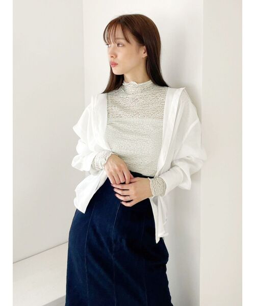 MERCURYDUO（マーキュリーデュオ）の「バックスリットシアーシャツ（シャツ/ブラウス・レディース・ベージュ/オレンジ/ラベンダー/チャコールグレー/オフホワイト/ピンク/ライム・FREE）」の16枚目の写真