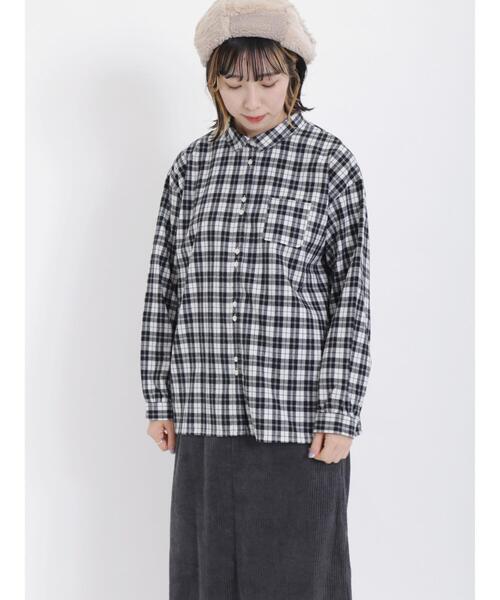 Samansa Mos2（サマンサ モスモス）の「【保温加工】二つ並び釦レギュラーカラーシャツ（シャツ/ブラウス・レディース・チャコールグレー/ネイビー/ブラック/オフホワイト・F）」の11枚目の写真