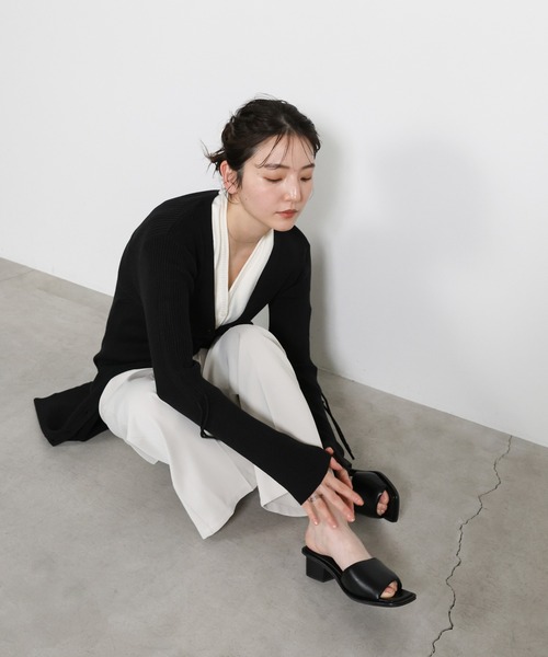 select MOCA(セレクトモカ)の「スクエアパテッドサンダル(サンダル・レディース・ブラック/ライトベージュ・SMALL/MEDIUM/LARGE)」の14枚目の写真