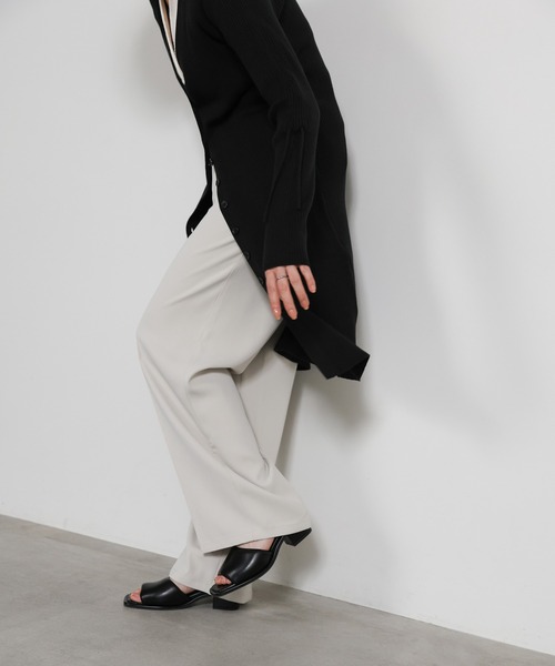 select MOCA(セレクトモカ)の「スクエアパテッドサンダル(サンダル・レディース・ブラック/ライトベージュ・SMALL/MEDIUM/LARGE)」の17枚目の写真