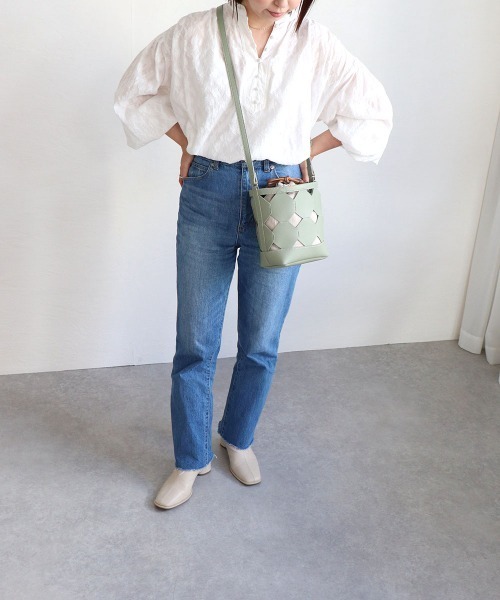 MIAN （ミアン）の「パネル切替ミニショルダーバッグ（ショルダーバッグ・レディース・ミント/ブラック/アイボリー・FREE）」の5枚目の写真