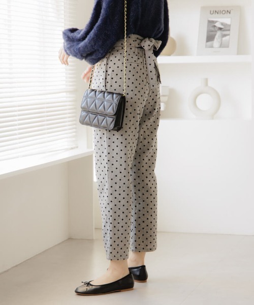 flower(フラワー)の「レザーキルティングバッグ2(ショルダーバッグ・レディース・ブラック/ホワイト・FREE)」の5枚目の写真