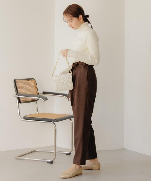 flower(フラワー)の「レザーキルティングバッグ2(ショルダーバッグ・レディース・ブラック/ホワイト・FREE)」の21枚目の写真