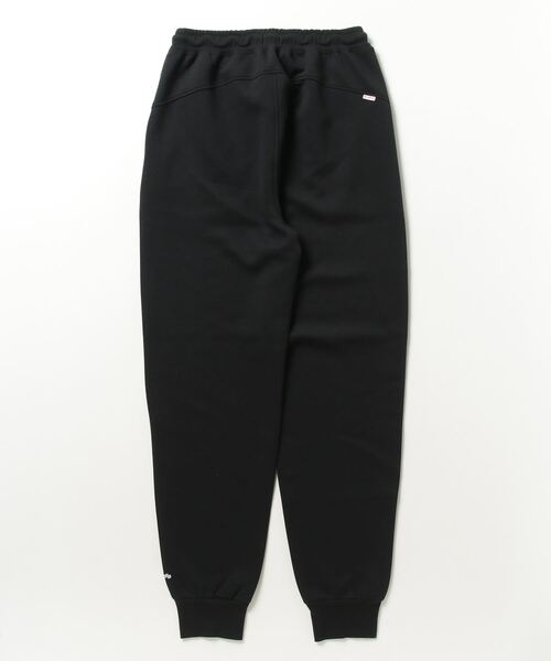 BILLABONG(ビラボン)の「【直営店限定】BILLABONG レディース JOGGER PANTS スウェットパンツ 【2024年春夏モデル】/ビラボンワンポイントブランドロゴリラックスシルエットジョガーパンツ(スウェットパンツ・レディース・ブラック/イエロー/グレー・MEDIUM/LARGE)」の4枚目の写真