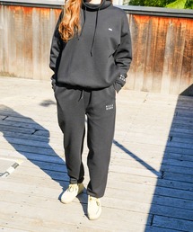 【直営店限定】BILLABONG レディース JOGGER PANTS スウェットパンツ 【2024年春夏モデル】/ビラボンワンポイントブランドロゴリラックスシルエットジョガーパンツ