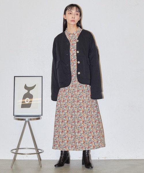 Libra Cue（リブラ キュー）の「バンドカラーロングスリーブワンピース（ワンピース・レディース・ブラック/キャメル/ネイビー/ベージュ/ピンクベージュ・FREE）」の17枚目の写真