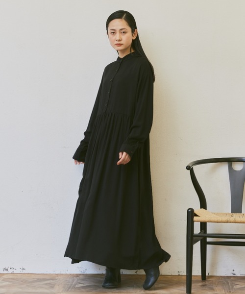 Libra Cue（リブラ キュー）の「バンドカラーロングスリーブワンピース（ワンピース・レディース・ブラック/キャメル/ネイビー/ベージュ/ピンクベージュ・FREE）」の11枚目の写真