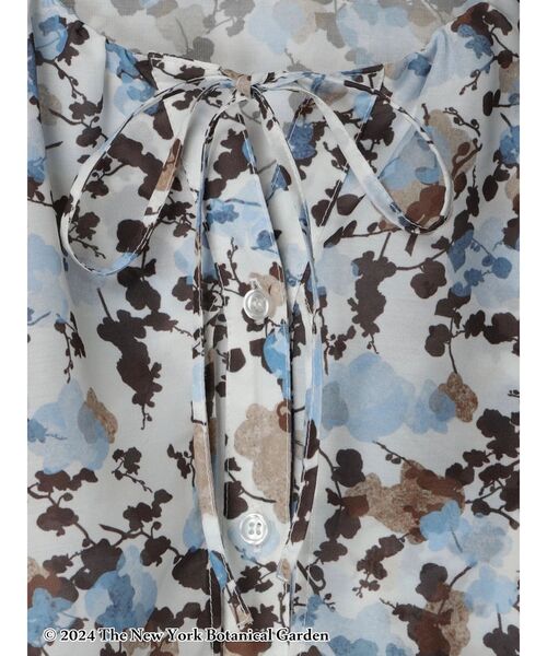 YECCA VECCA(イェッカヴェッカ)の「NY Botanical Garden ブラウス(シャツ/ブラウス・レディース・ネイビー/オフホワイト・FREE)」の10枚目の写真