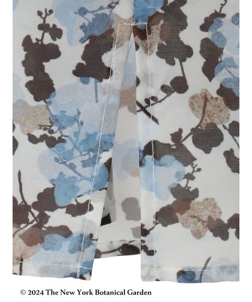 YECCA VECCA(イェッカヴェッカ)の「NY Botanical Garden ブラウス(シャツ/ブラウス・レディース・ネイビー/オフホワイト・FREE)」の6枚目の写真