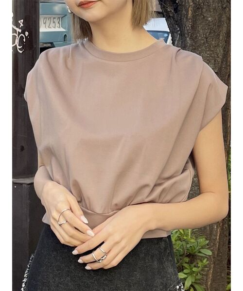 MURUA（ムルーア）の「タックワイドショルダートップス（Tシャツ/カットソー・レディース・ブラック/ホワイト/ブルー/モカ・FREE）」の3枚目の写真