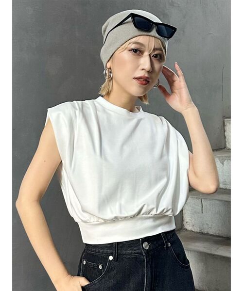 MURUA（ムルーア）の「タックワイドショルダートップス（Tシャツ/カットソー・レディース・ブラック/ホワイト/ブルー/モカ・FREE）」の19枚目の写真