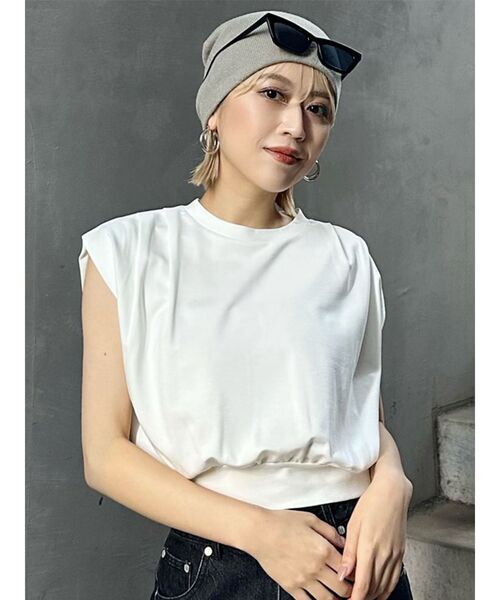 MURUA（ムルーア）の「タックワイドショルダートップス（Tシャツ/カットソー・レディース・ブラック/ホワイト/ブルー/モカ・FREE）」の20枚目の写真