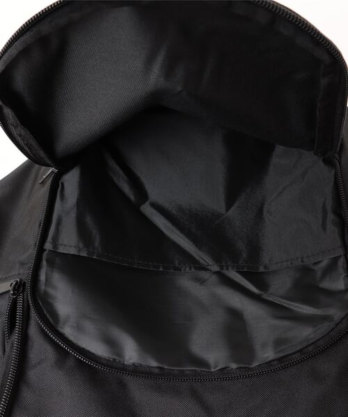 repipi armario（レピピ アルマリオ）の「repipi armario/レピピアルマリオ　シンプルロゴリュック（バックパック/リュック・キッズ・ブラック×レッド/ブラック×グリーン・ONE SIZE）」の7枚目の写真