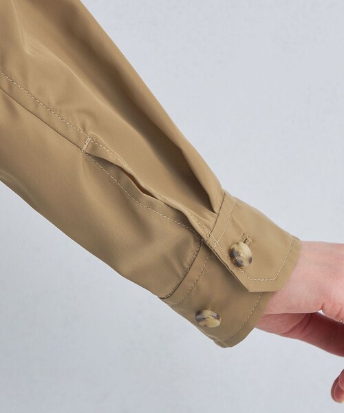 green label relaxing（グリーンレーベルリラクシング）の「<SEASONAL COLLECTION>スウィングトップ ブルゾン（ナイロンジャケット・レディース・ベージュ/ブラック・FREE）」の11枚目の写真