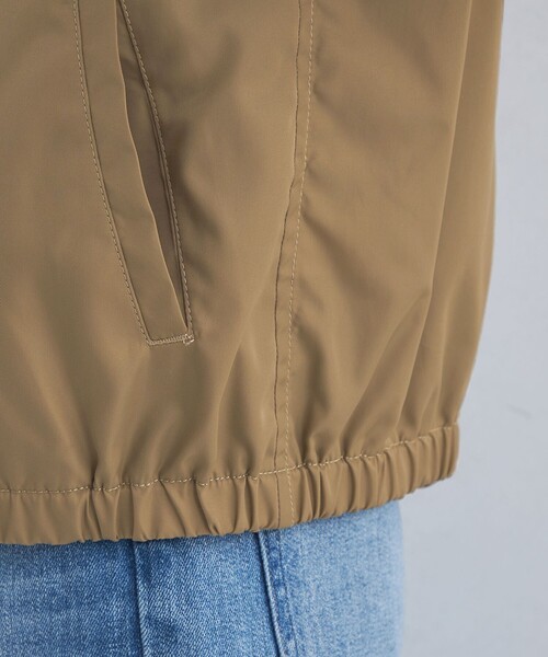 green label relaxing（グリーンレーベルリラクシング）の「<SEASONAL COLLECTION>スウィングトップ ブルゾン（ナイロンジャケット・レディース・ベージュ/ブラック・FREE）」の12枚目の写真