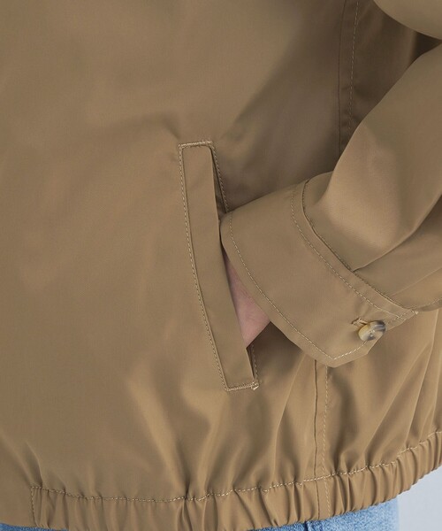 green label relaxing（グリーンレーベルリラクシング）の「<SEASONAL COLLECTION>スウィングトップ ブルゾン（ナイロンジャケット・レディース・ベージュ/ブラック・FREE）」の13枚目の写真