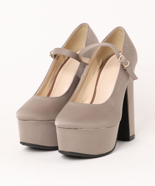 Elvis Luce（エルビスルーチェ）の「ElvisLuce(エルビスルーチェ)13.5cm厚底ストームヒールパンプス（パンプス・レディース・ホワイト/ブラック/ブラック系その他/ゴールド/ブラック系その他2/グレー系その他/ブラック系その他3/シルバー・M/L/LL/S）」の7枚目の写真