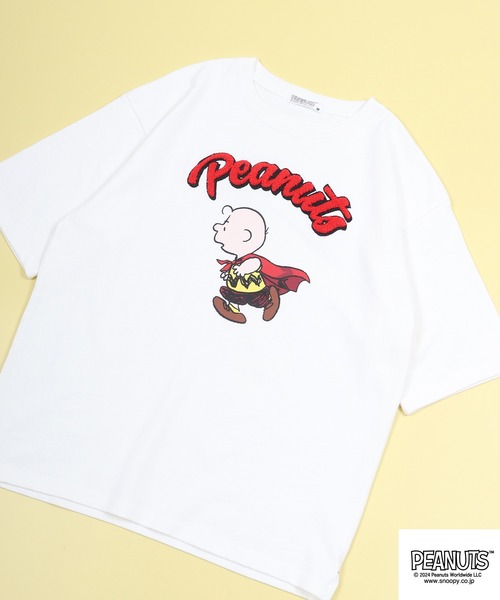 PEANUTS(ピーナッツ)の「PEANUTS スヌーピースーパーマンTシャツ(Tシャツ/カットソー・メンズ・ピンク系その他/オフホワイト/ブラック/クリーム/ホワイト系その他/ネイビー・L/M/LL/S)」の3枚目の写真