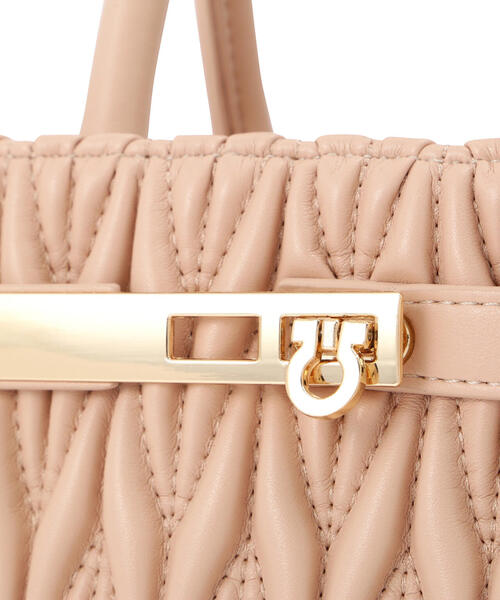 EDIT COLOGNE（エディットコロン）の「キルティングトートバッグ（ショルダーバッグ・レディース・ブラック/ホワイト/ピンク・ﾌﾘ-）」の10枚目の写真