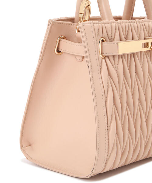 EDIT COLOGNE（エディットコロン）の「キルティングトートバッグ（ショルダーバッグ・レディース・ブラック/ホワイト/ピンク・ﾌﾘ-）」の11枚目の写真