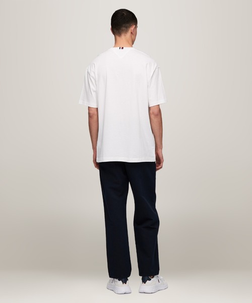 モノタイプエンブロイドアーカイブTシャツ TOMMY HILFIGER（トミーヒルフィガー）の「モノタイプエンブ
