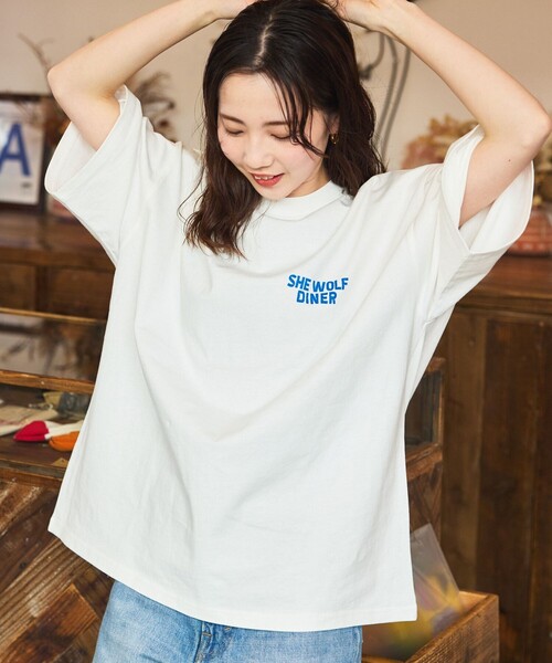 FREAK'S STORE（フリークスストア）の「限定展開 SHE WOLF DINER×FREAK'S STORE/シーウルフダイナー 別注 ビッグシルエット バックプリントTシャツ/CAR（Tシャツ/カットソー・メンズ・アッシュグレー/ネイビー/スミクロ/ホワイト・MEDIUM/SMALL/LARGE）」の13枚目の写真