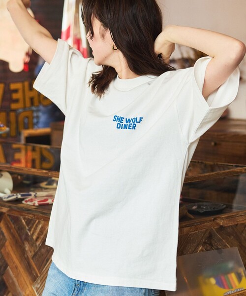 FREAK'S STORE（フリークスストア）の「限定展開 SHE WOLF DINER×FREAK'S STORE/シーウルフダイナー 別注 ビッグシルエット バックプリントTシャツ/CAR（Tシャツ/カットソー・メンズ・アッシュグレー/ネイビー/スミクロ/ホワイト・MEDIUM/SMALL/LARGE）」の14枚目の写真
