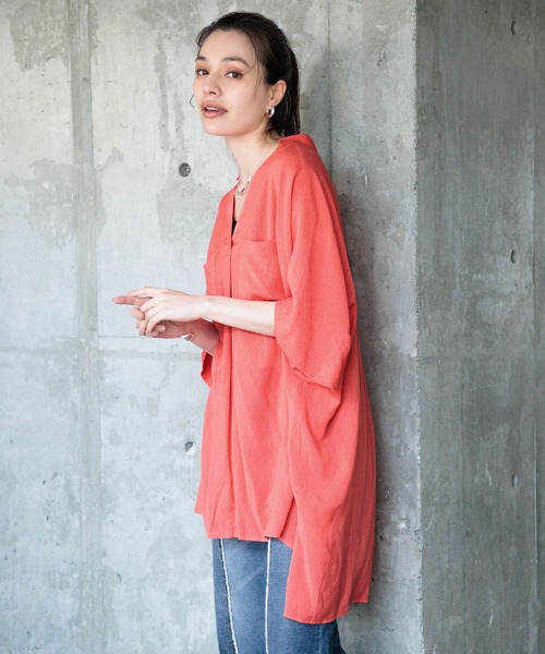 BAYFLOW（ベイフロー）の「シアーBIGシャツプルオーバー（シャツ/ブラウス・レディース・オフホワイト/ピンク/モカ・FREE）」の3枚目の写真