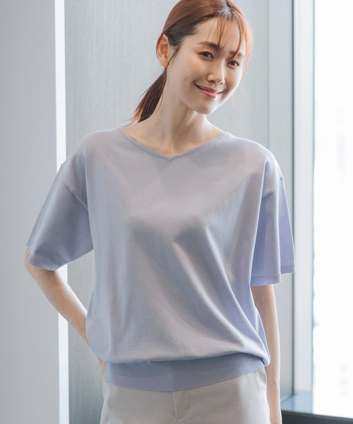 GLOBAL WORK(グローバルワーク)の「スッキレイサラサラVネックプルオーバー/987141(Tシャツ/カットソー・レディース・ブルー/アイボリー/ブラック/ホワイト×ブラック/アイボリー系5/ネイビー×ホワイト/ライラック/モカ/マスタード/ミント/ライトグレー/テラコッタ/ライトオリーブ/シルバー系3/ブラウン系8・S/M/L)」の14枚目の写真