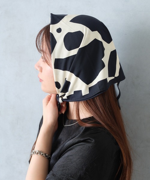 BIRTHDAY BAR（バースデイバー）の「とっさにスカーフ（バンダナ/スカーフ・レディース・ブルー/ホワイト・フリー）」の2枚目の写真