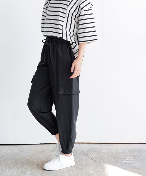 rps（アールピーエス）の「リラックスカーゴジョガーパンツ（カーゴパンツ・レディース・カーキ/ブラック・フリー）」の4枚目の写真