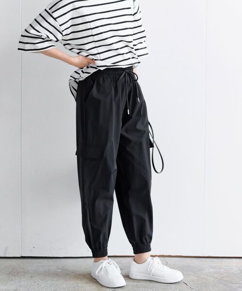 rps（アールピーエス）の「リラックスカーゴジョガーパンツ（カーゴパンツ・レディース・カーキ/ブラック・フリー）」の6枚目の写真