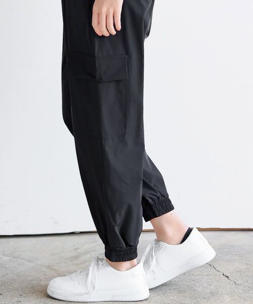 rps（アールピーエス）の「リラックスカーゴジョガーパンツ（カーゴパンツ・レディース・カーキ/ブラック・フリー）」の10枚目の写真